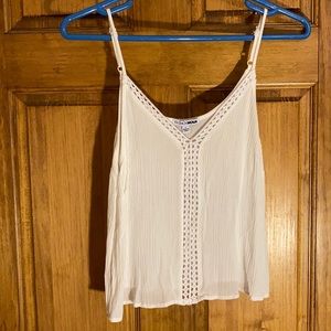 Cropped flown cami
